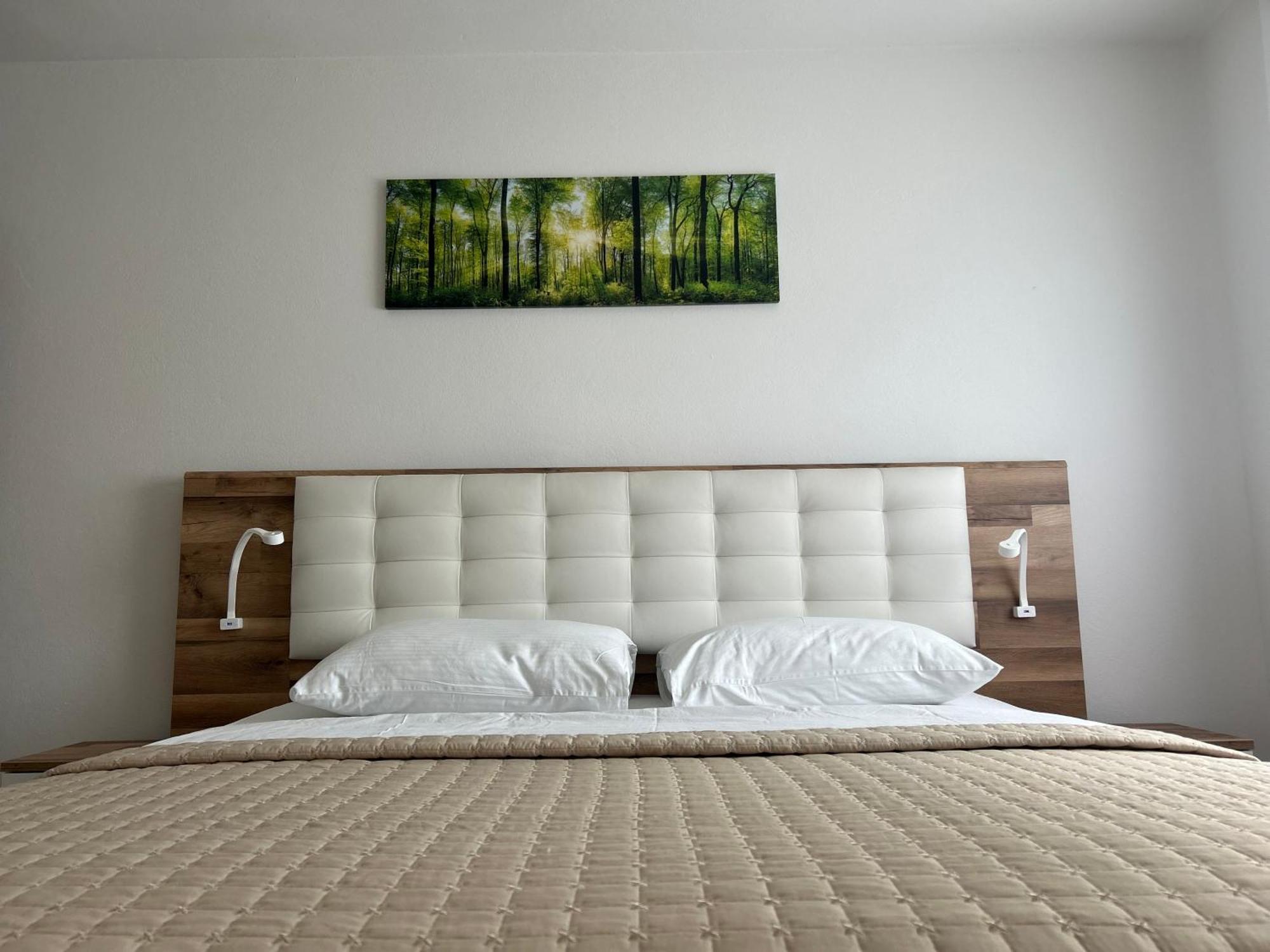 Apartments And Rooms Krizmanic Smoljanac Εξωτερικό φωτογραφία