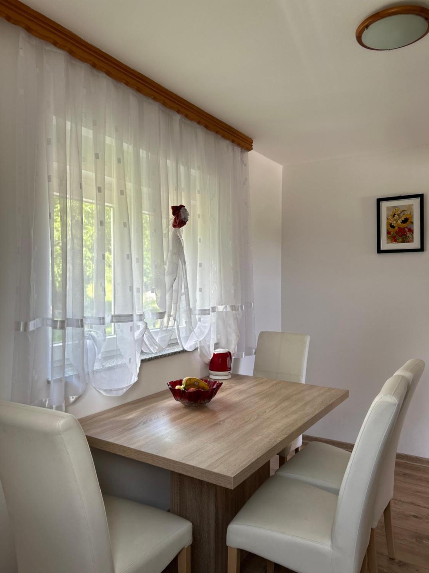 Apartments And Rooms Krizmanic Smoljanac Εξωτερικό φωτογραφία