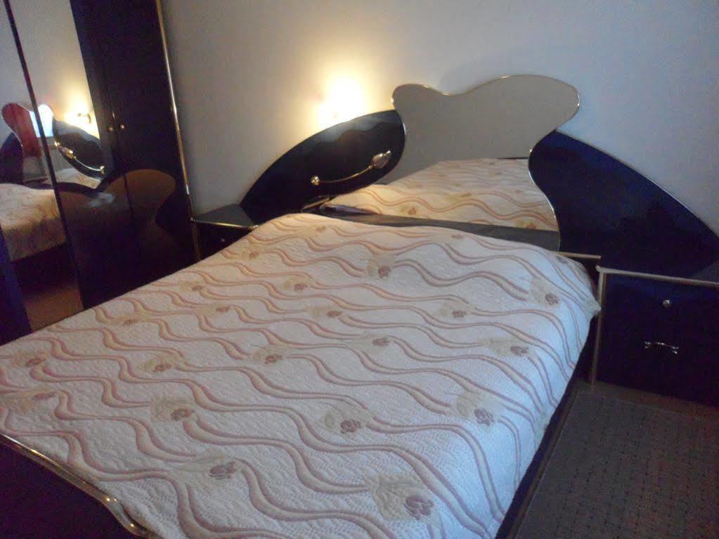 Apartments And Rooms Krizmanic Smoljanac Εξωτερικό φωτογραφία